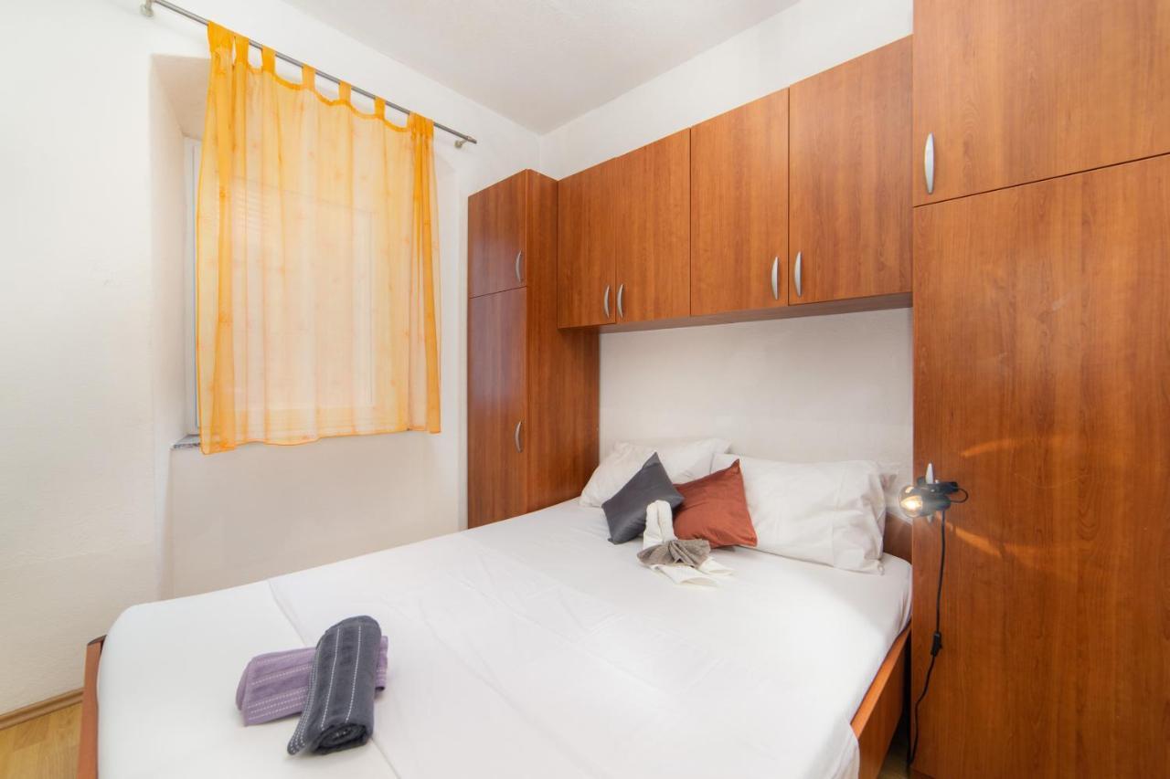 מאקרסקה Apartment Kalalarga מראה חיצוני תמונה