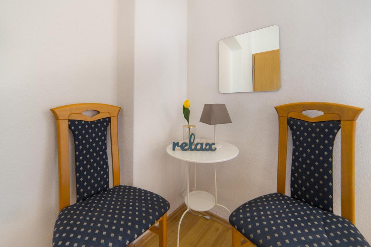 מאקרסקה Apartment Kalalarga מראה חיצוני תמונה